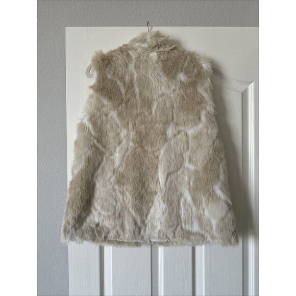 Jack By BB Dakota Women's Vest Ivory Patch Faux Fur Size Small With Pockets - Picture 6 of 6
